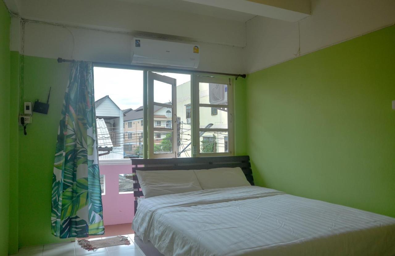 Better House 佰特客栈 Aparthotel Chiang Mai Buitenkant foto