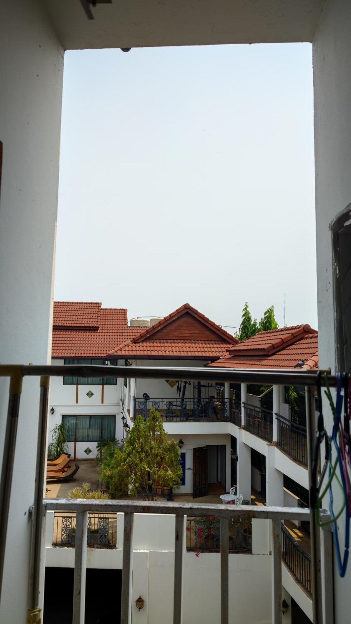 Better House 佰特客栈 Aparthotel Chiang Mai Buitenkant foto